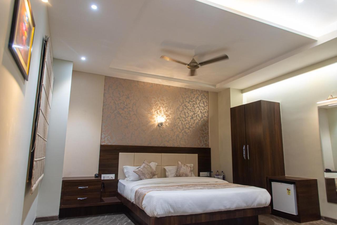 Hotel Royal Livin Βαρανάσι Εξωτερικό φωτογραφία