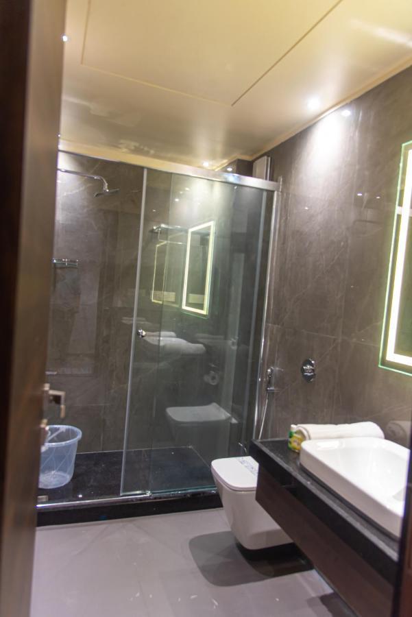 Hotel Royal Livin Βαρανάσι Εξωτερικό φωτογραφία