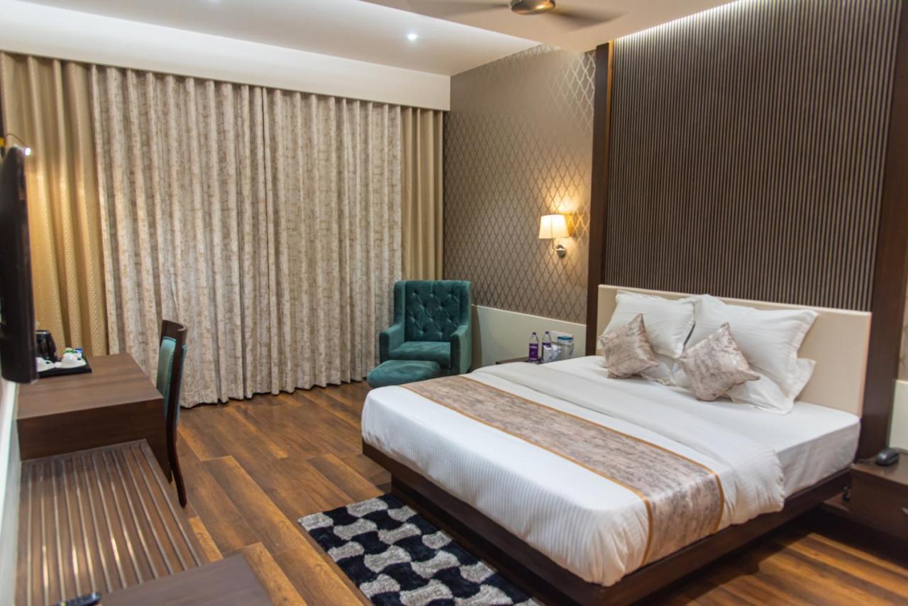 Hotel Royal Livin Βαρανάσι Εξωτερικό φωτογραφία