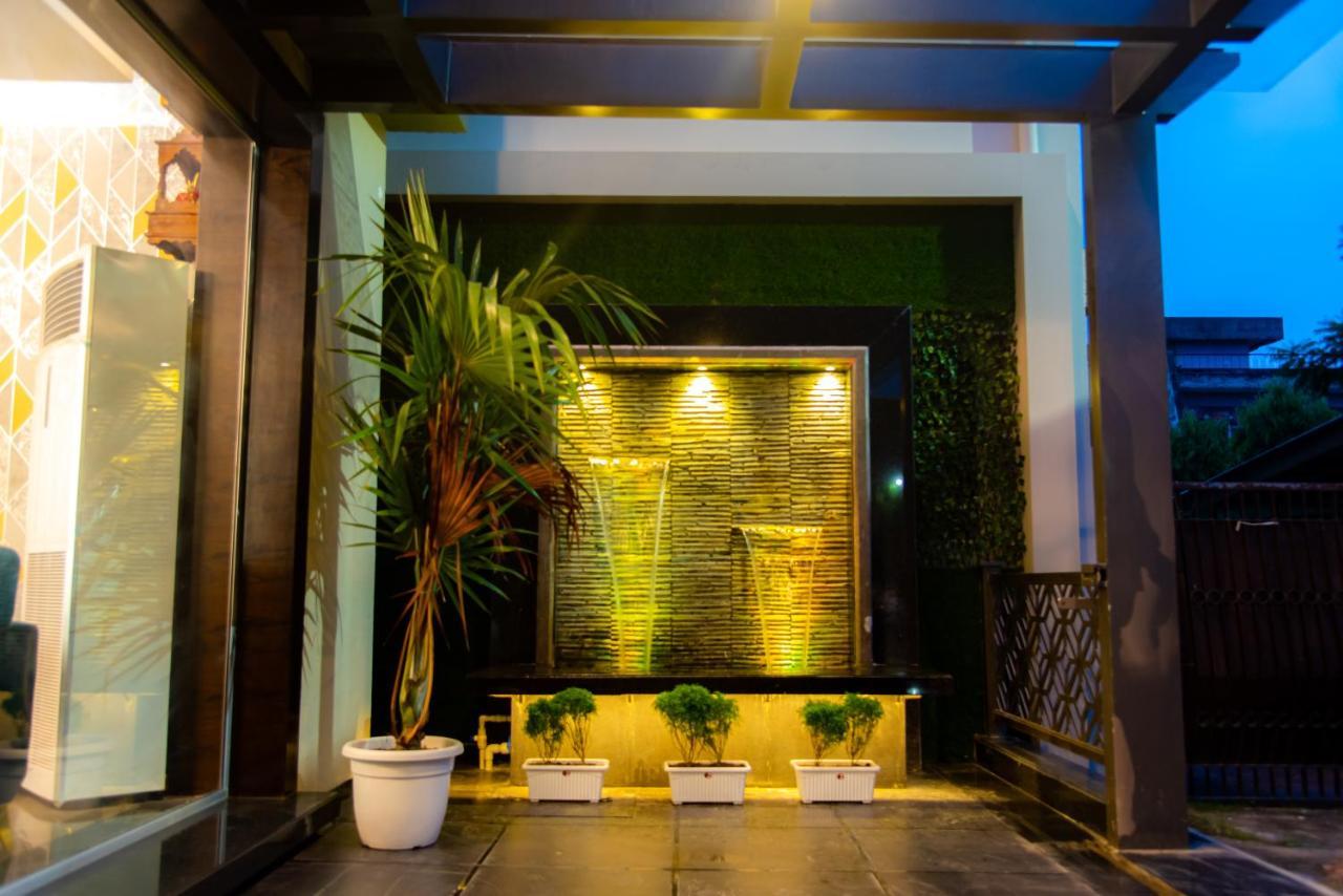 Hotel Royal Livin Βαρανάσι Εξωτερικό φωτογραφία