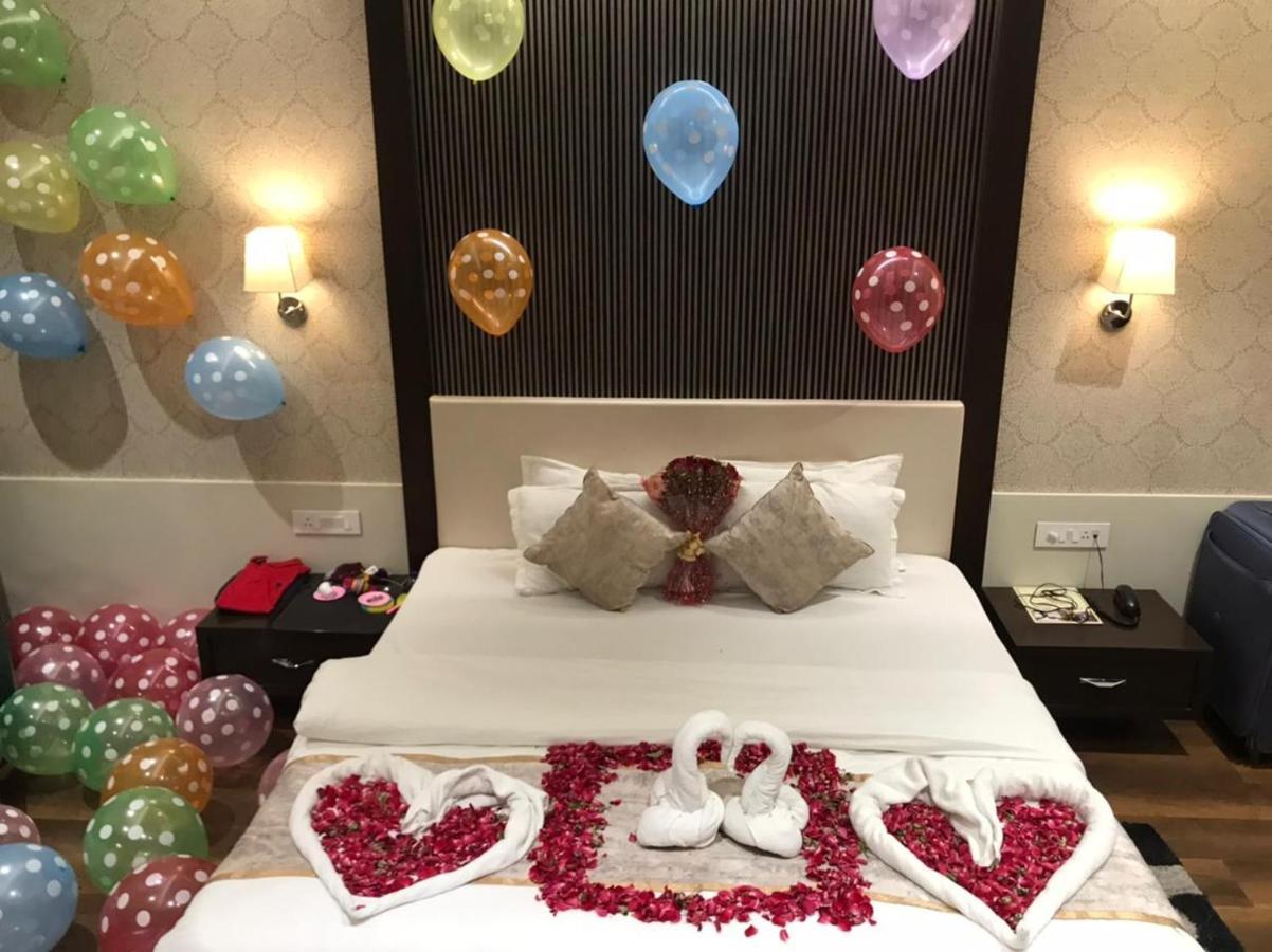 Hotel Royal Livin Βαρανάσι Εξωτερικό φωτογραφία