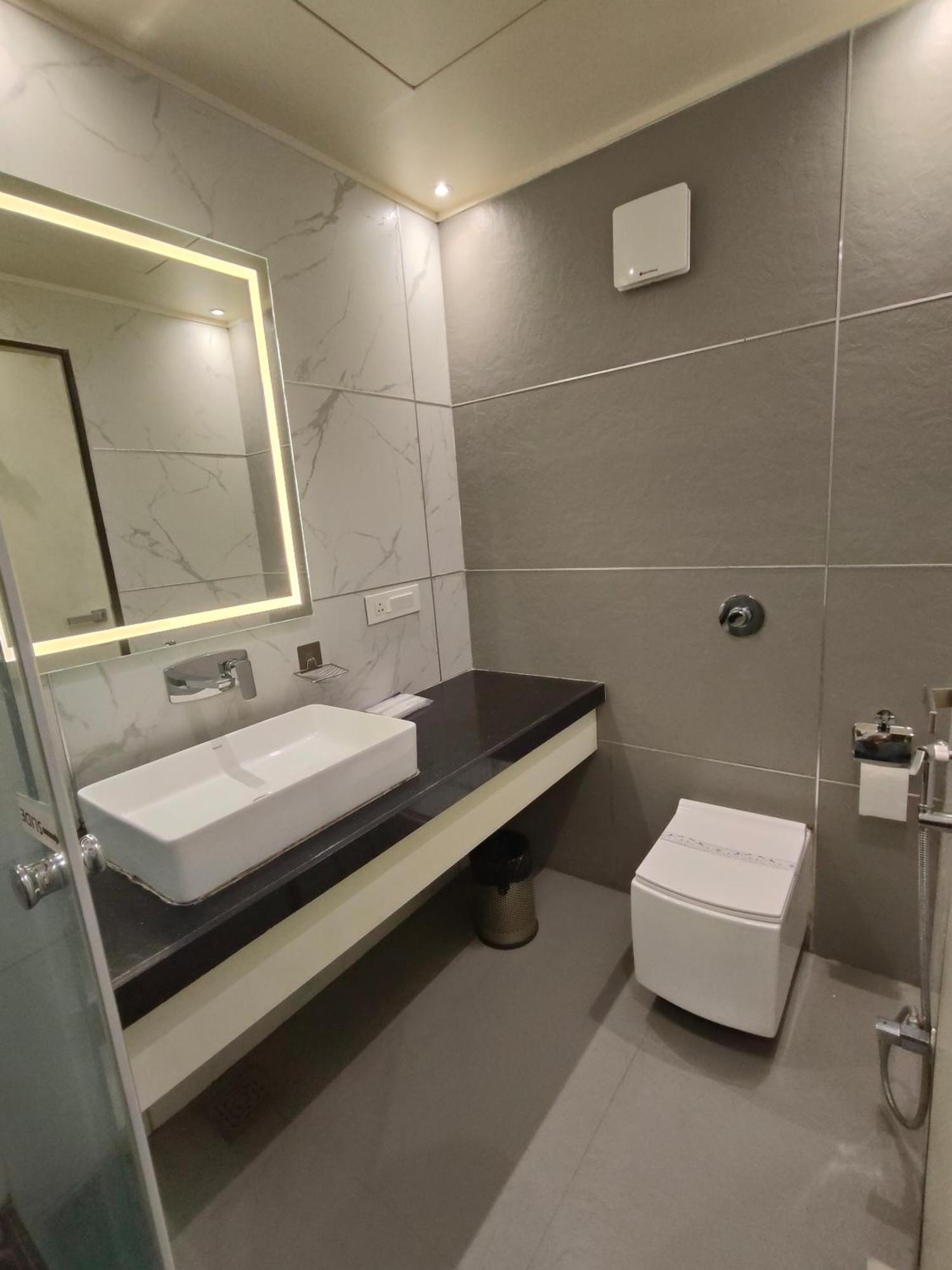 Hotel Royal Livin Βαρανάσι Εξωτερικό φωτογραφία