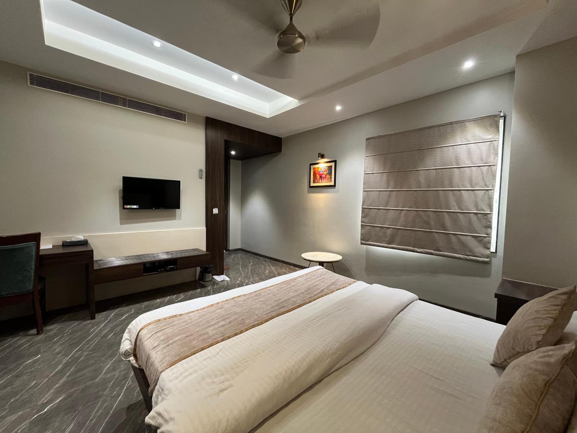 Hotel Royal Livin Βαρανάσι Εξωτερικό φωτογραφία