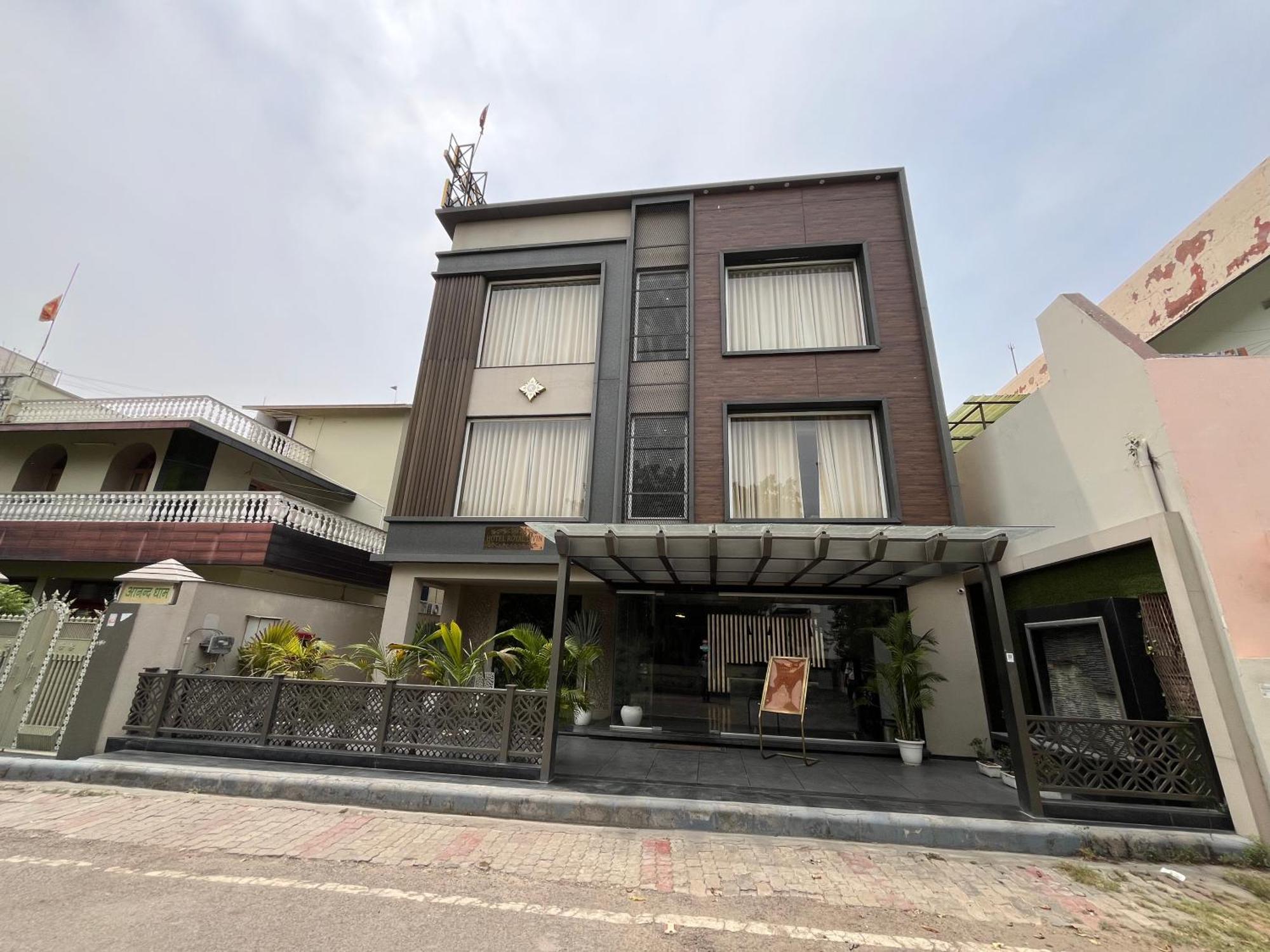Hotel Royal Livin Βαρανάσι Εξωτερικό φωτογραφία