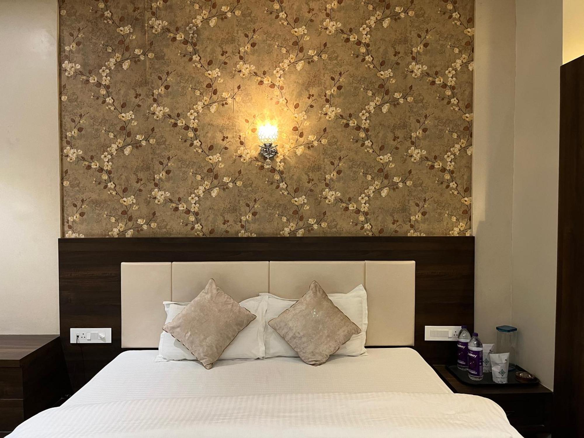Hotel Royal Livin Βαρανάσι Εξωτερικό φωτογραφία